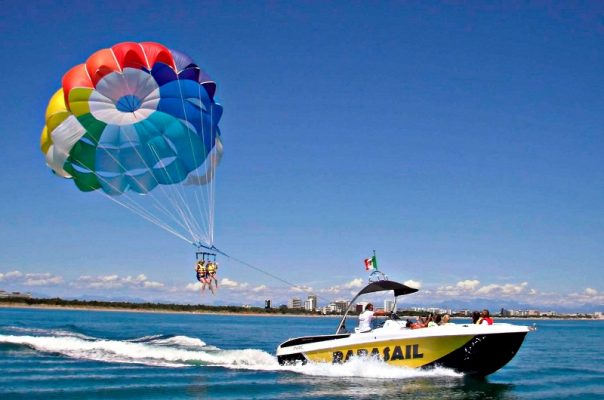 Parasailing 